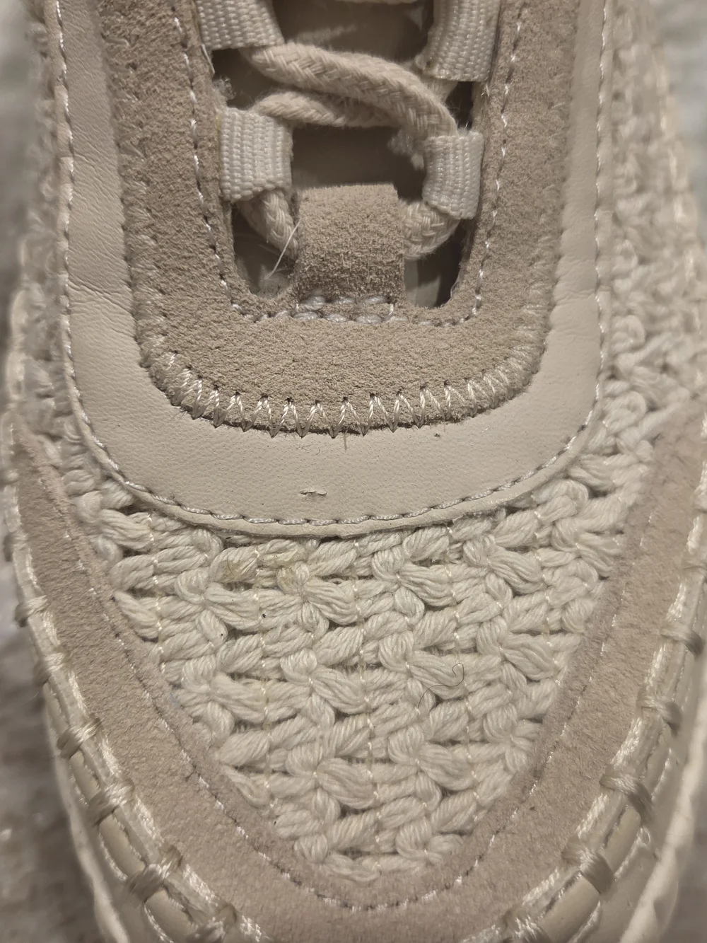 Dolce Vita Women's Cream Woven Platform Sneakers - Picture 4 of 9